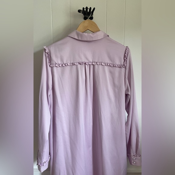 Tristan lavender shirt dress with tie waist. Ruffle detail. L - Picture 4 of 12
